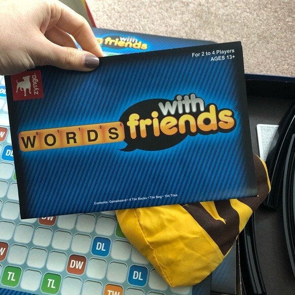Words with Friends Puzzle Letter Family Board Game Hasbro - Picture 5 of 5